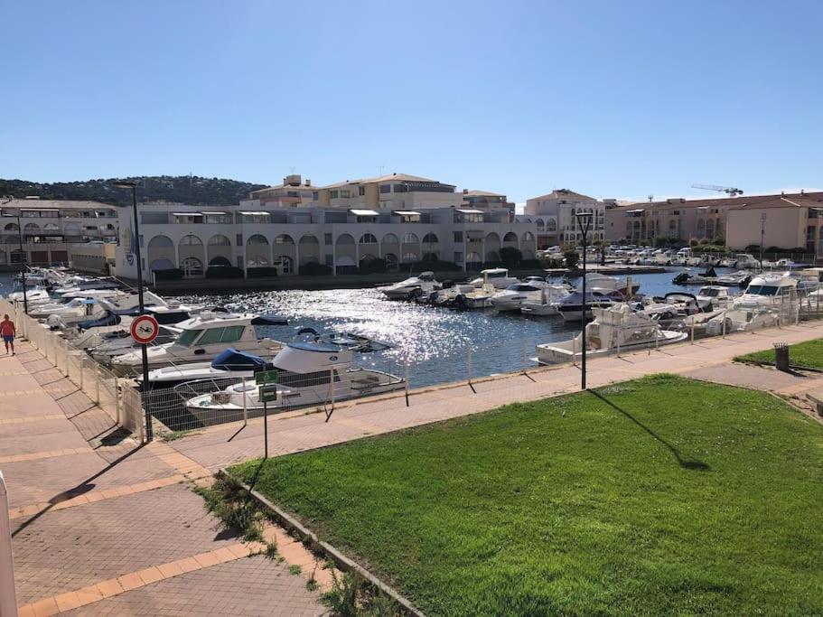 Coquet T2, Quartier Des Quilles, Climatise, 300M Des Plages Sète Extérieur photo